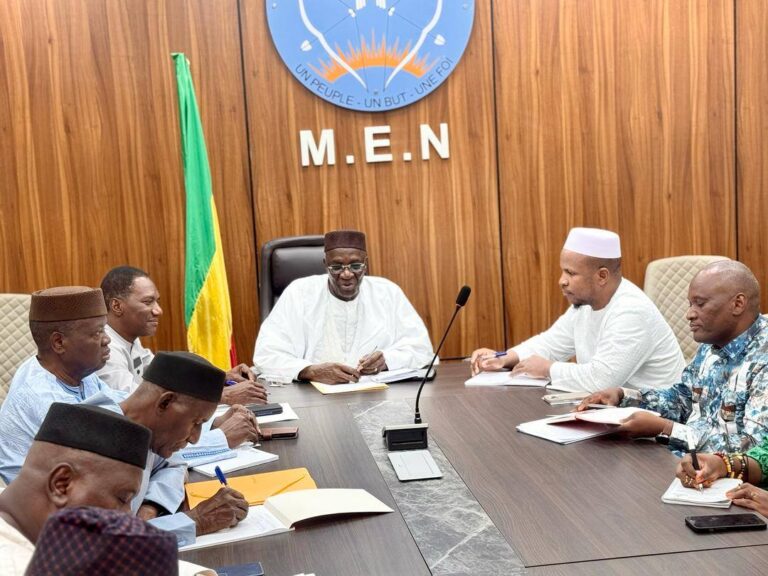 Réduction de la fracture numérique en milieu scolaire